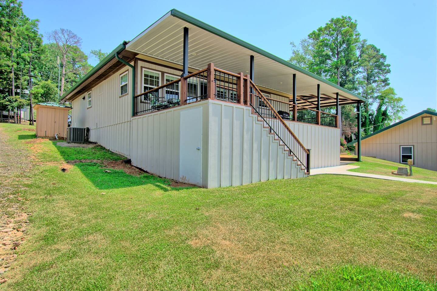 The Lake House photo 9