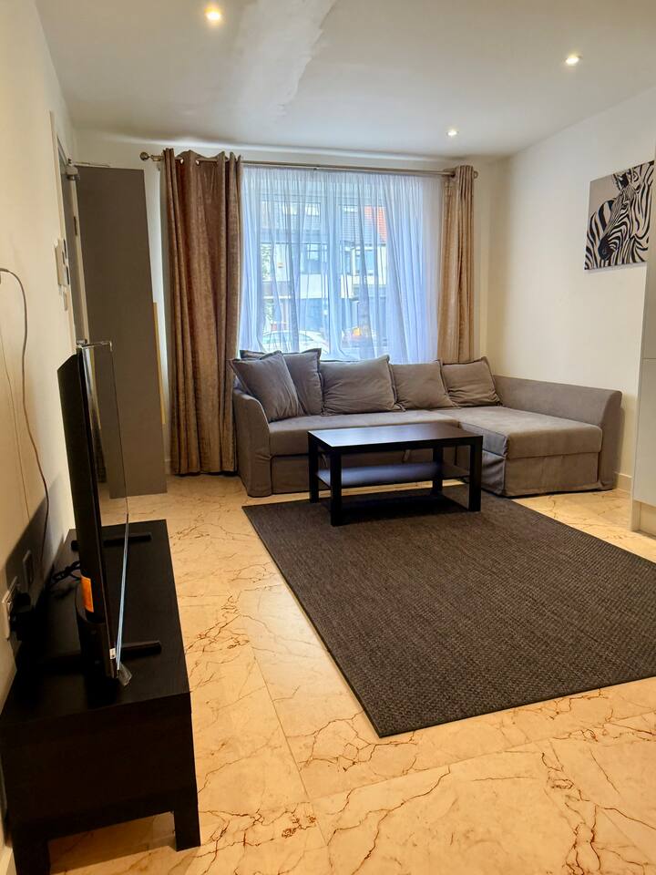 Cosy home |Private garden |Quite| 2 bed & sofa bed