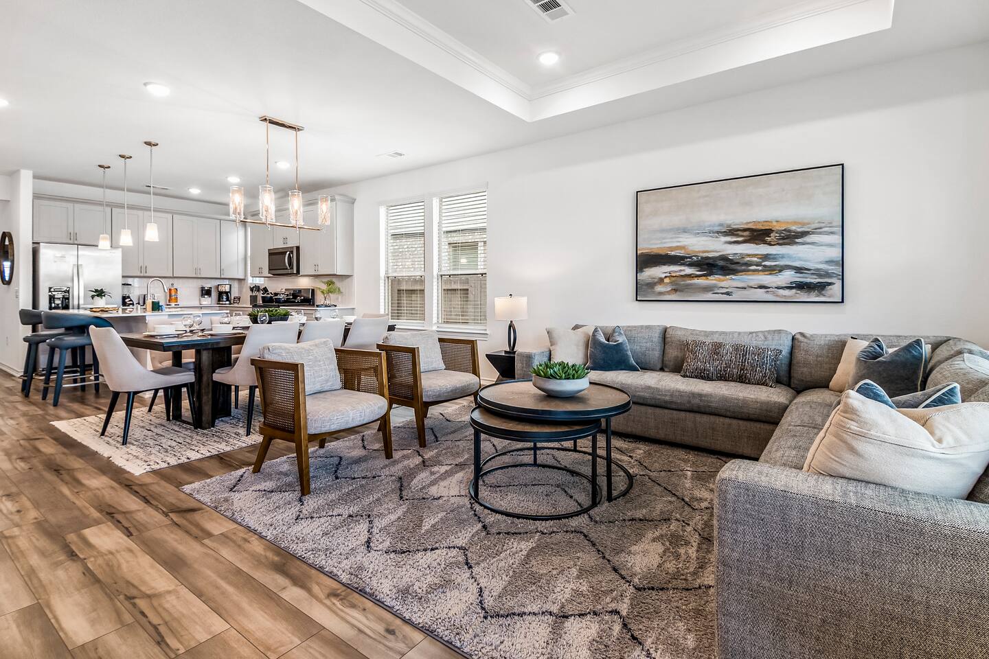 Lake View | Spacious Luxury House | Huge Backyard