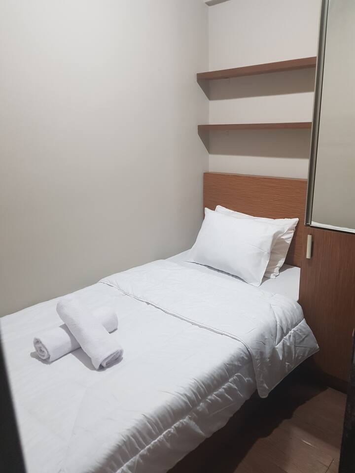 Jardin B20, Pool View, Netflix & WIFI, Family