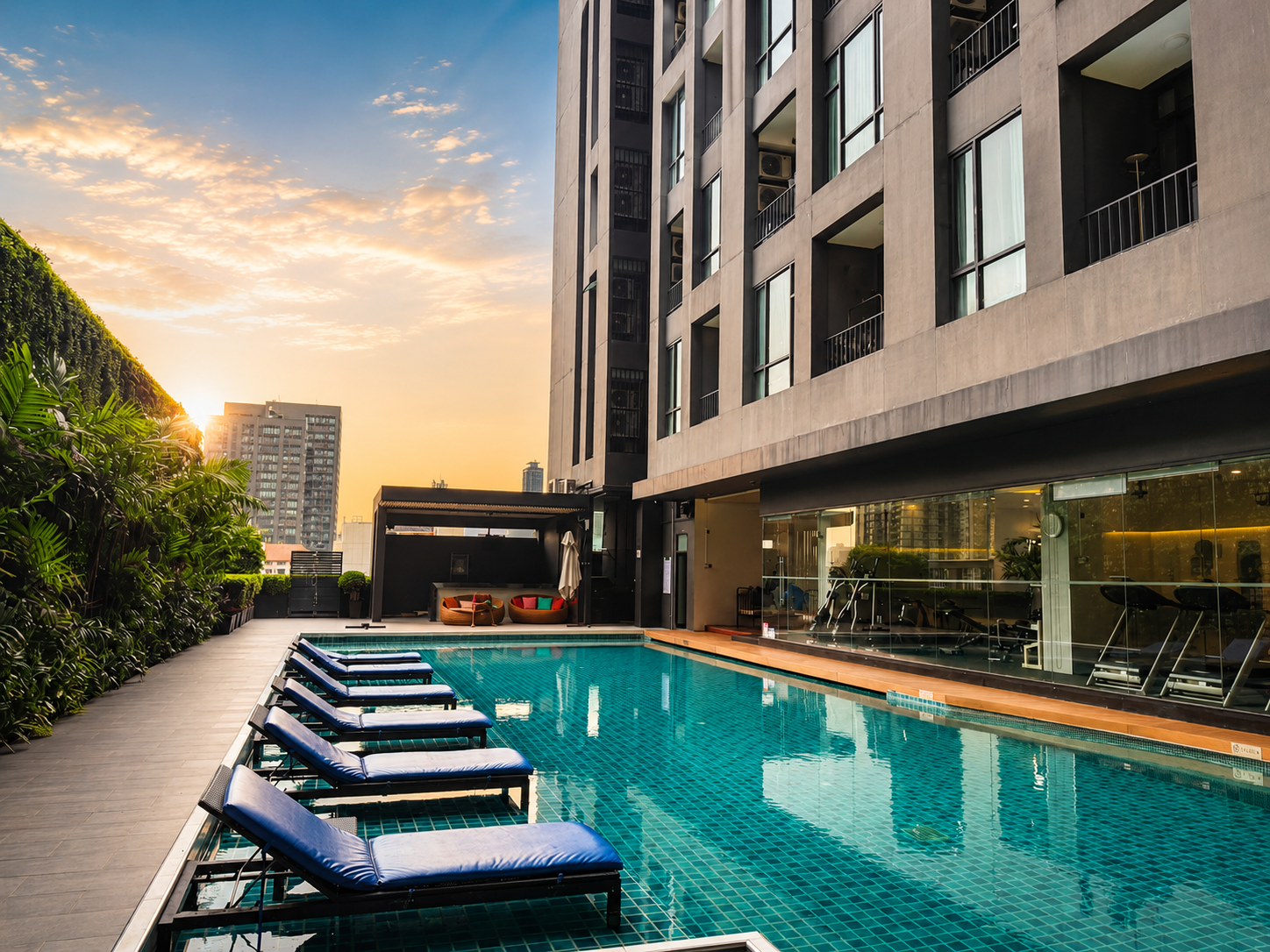 Wander | Full Kitchen · Balcony, Pool, Gym