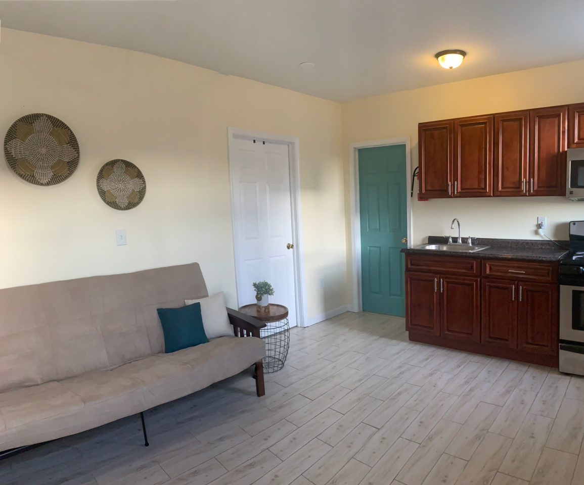 Seaside Beach Suites - Apt #4