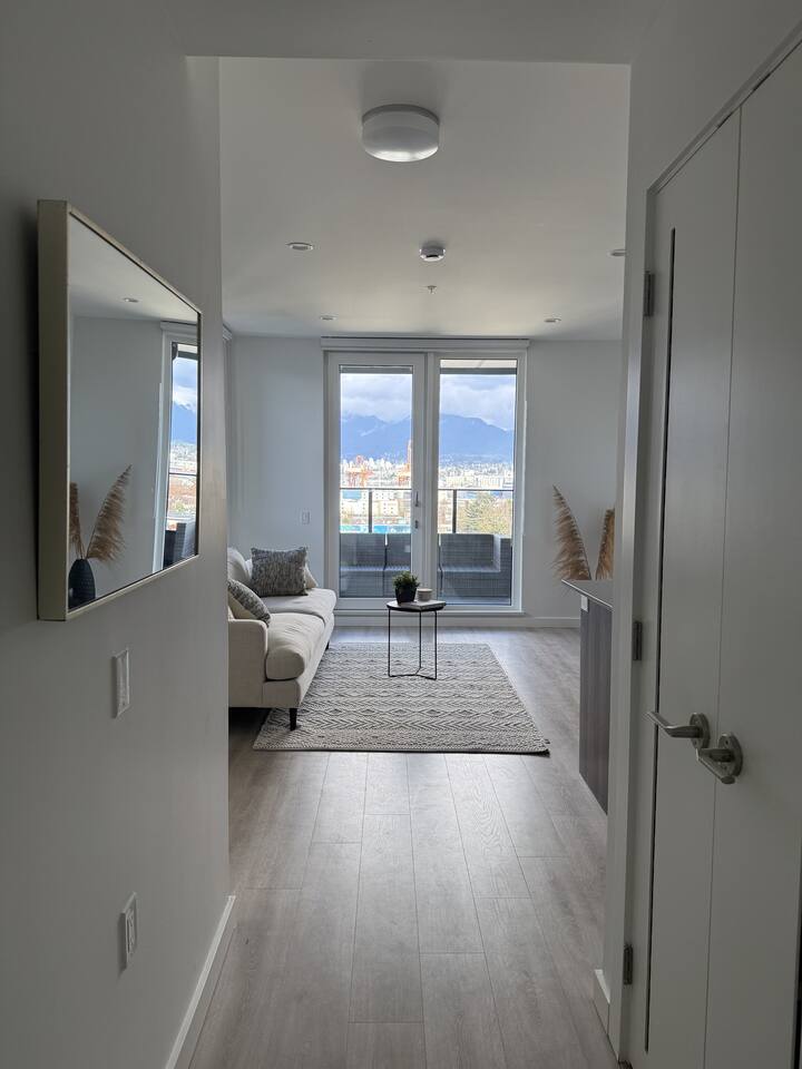 Brand New 2BD+2BTH in the heart of Little Italy