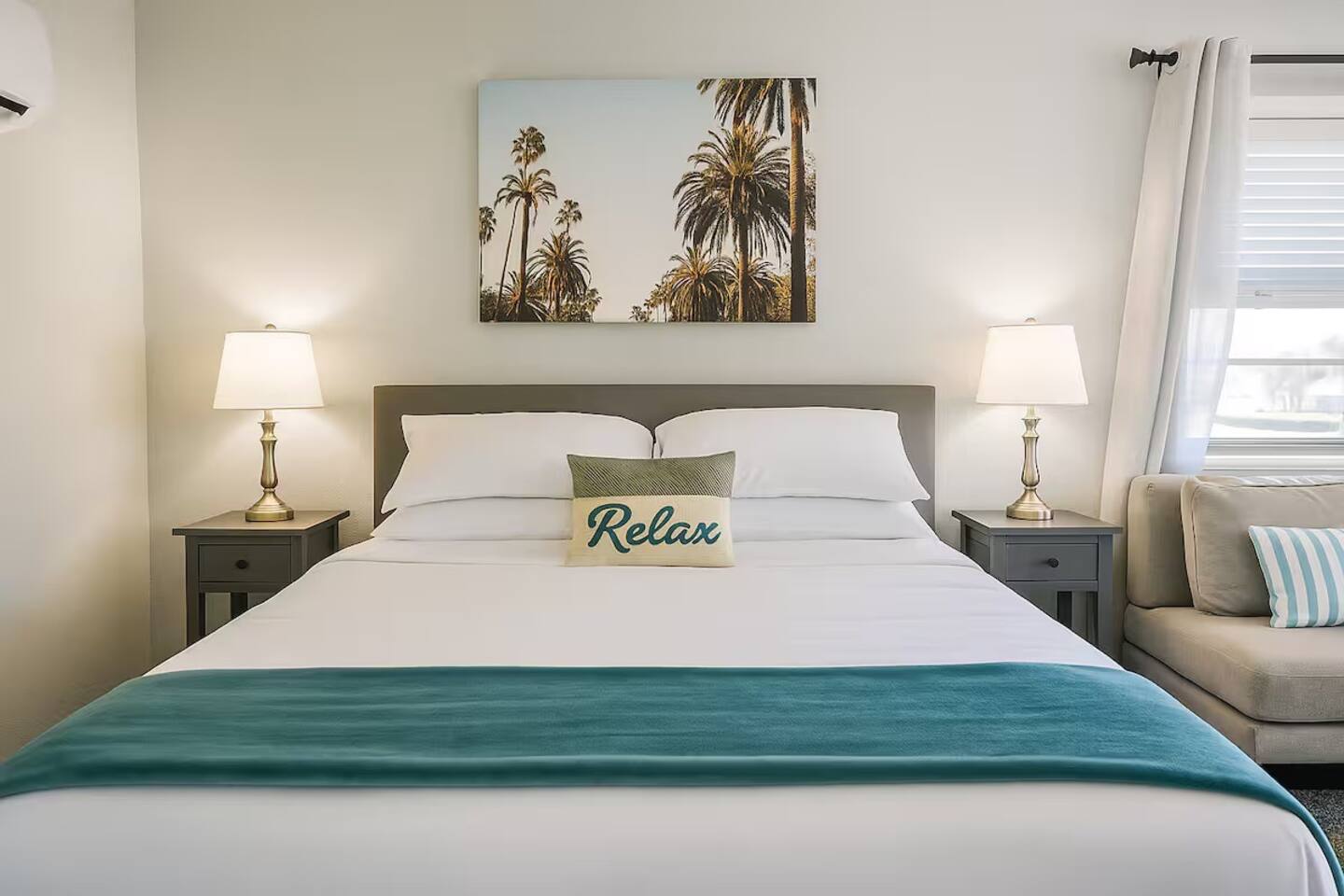 Beach Getaway | King Bed + Sofa Bed | Pets OK