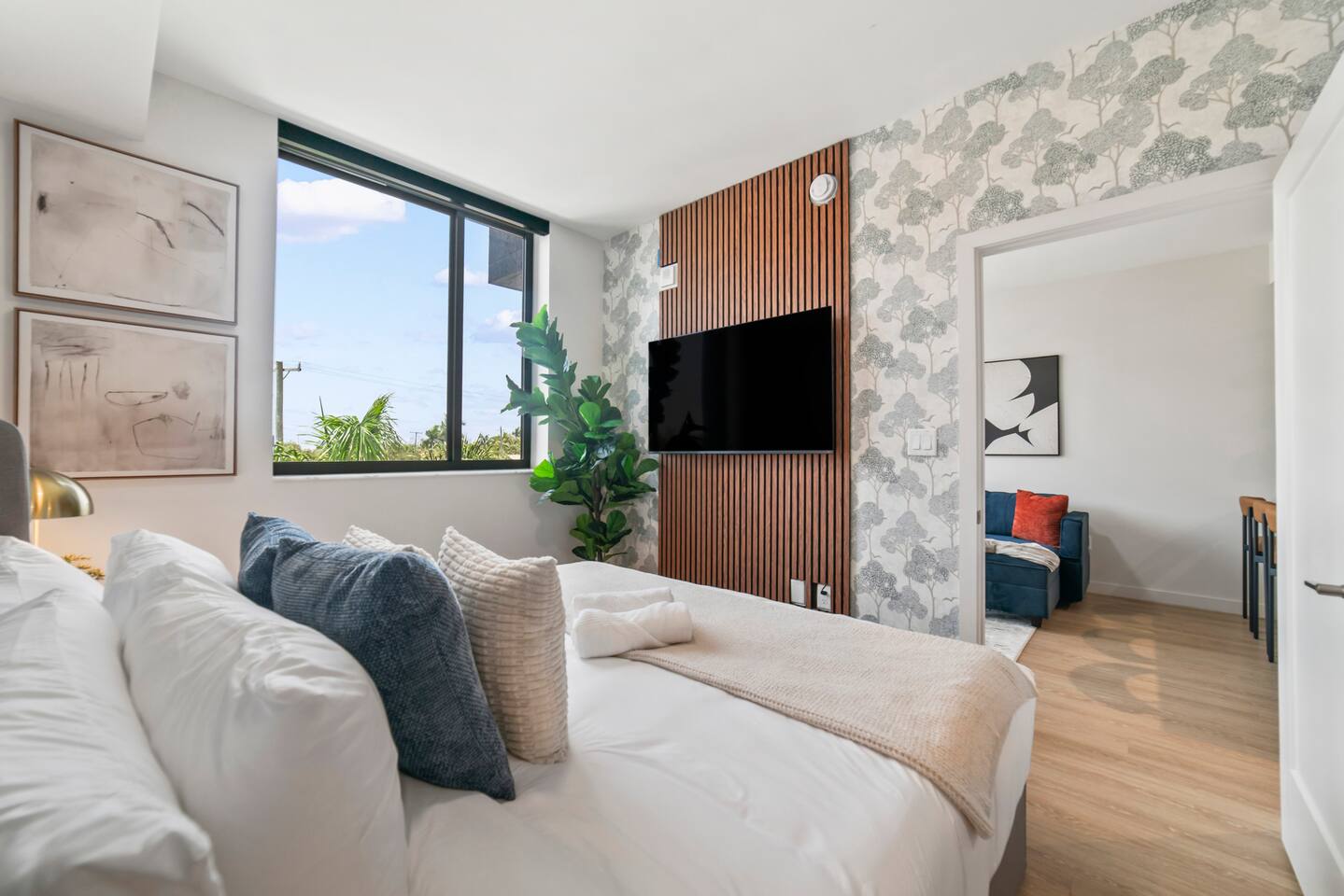 Furnished + Stocked 2nd Floor Guest Suite (with full access to amenities.)
