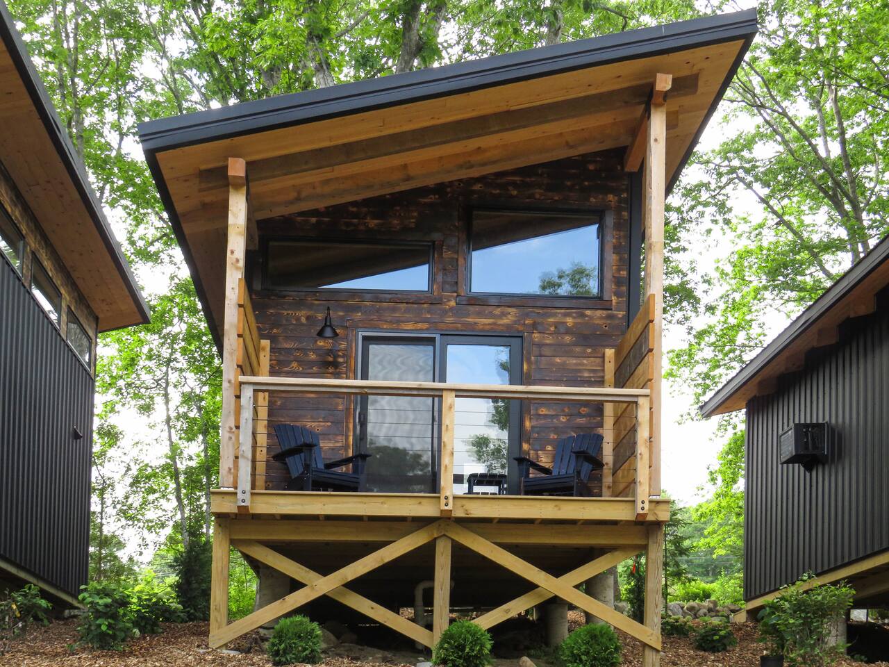 New build! Beach cabin in the trees & onsite sauna