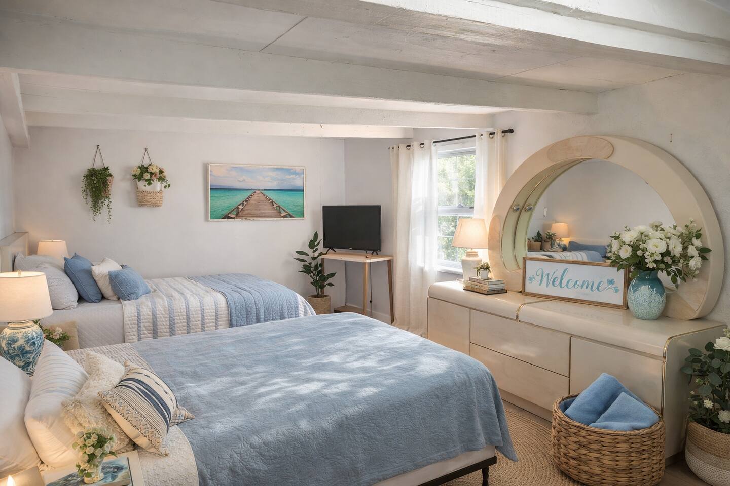Cottage Studio with Backyard Pool