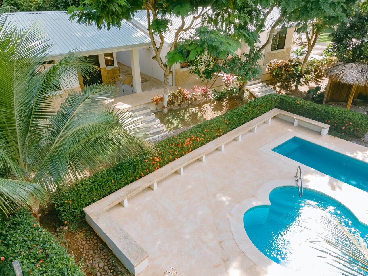 Casita Na Lakalú | 2 BR Jungle & Beach Stay