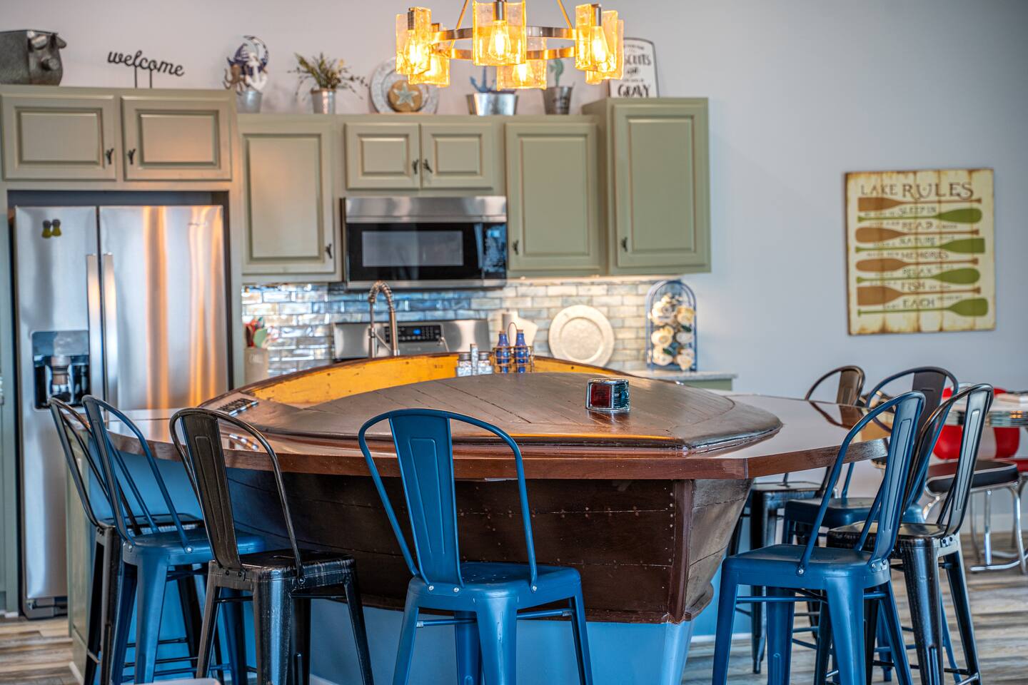 Tippy Lake Retreat | Kayaks, Bonfires & Lake Views