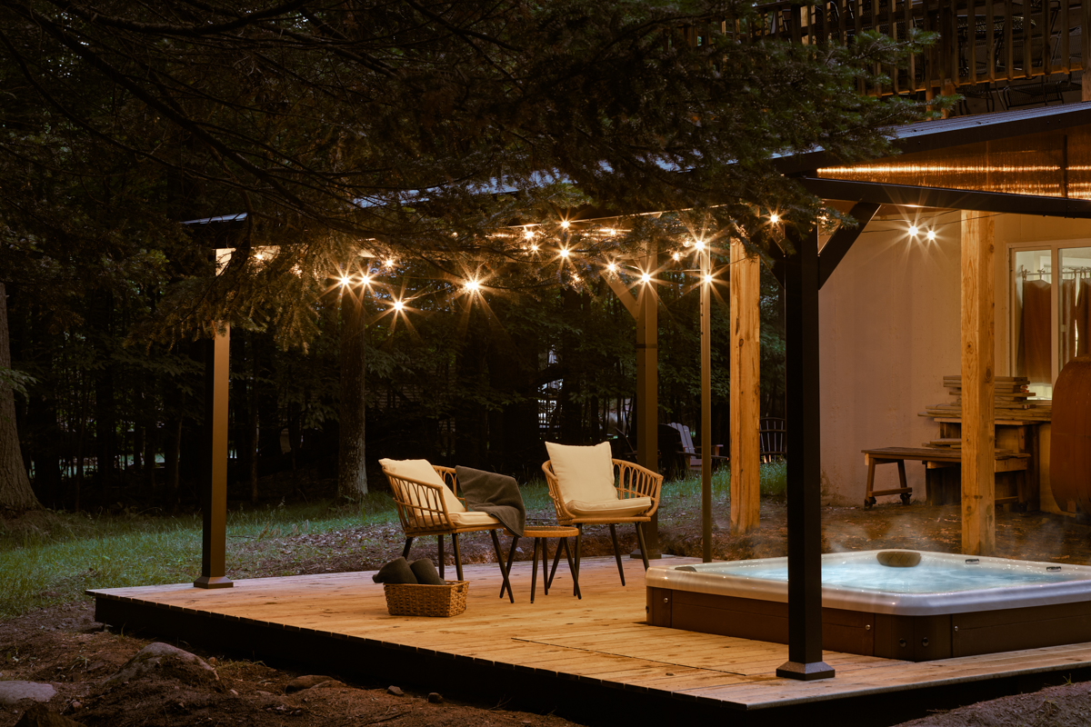 Evergreen Lodge | Hot Tub Retreat Near Lake Placid