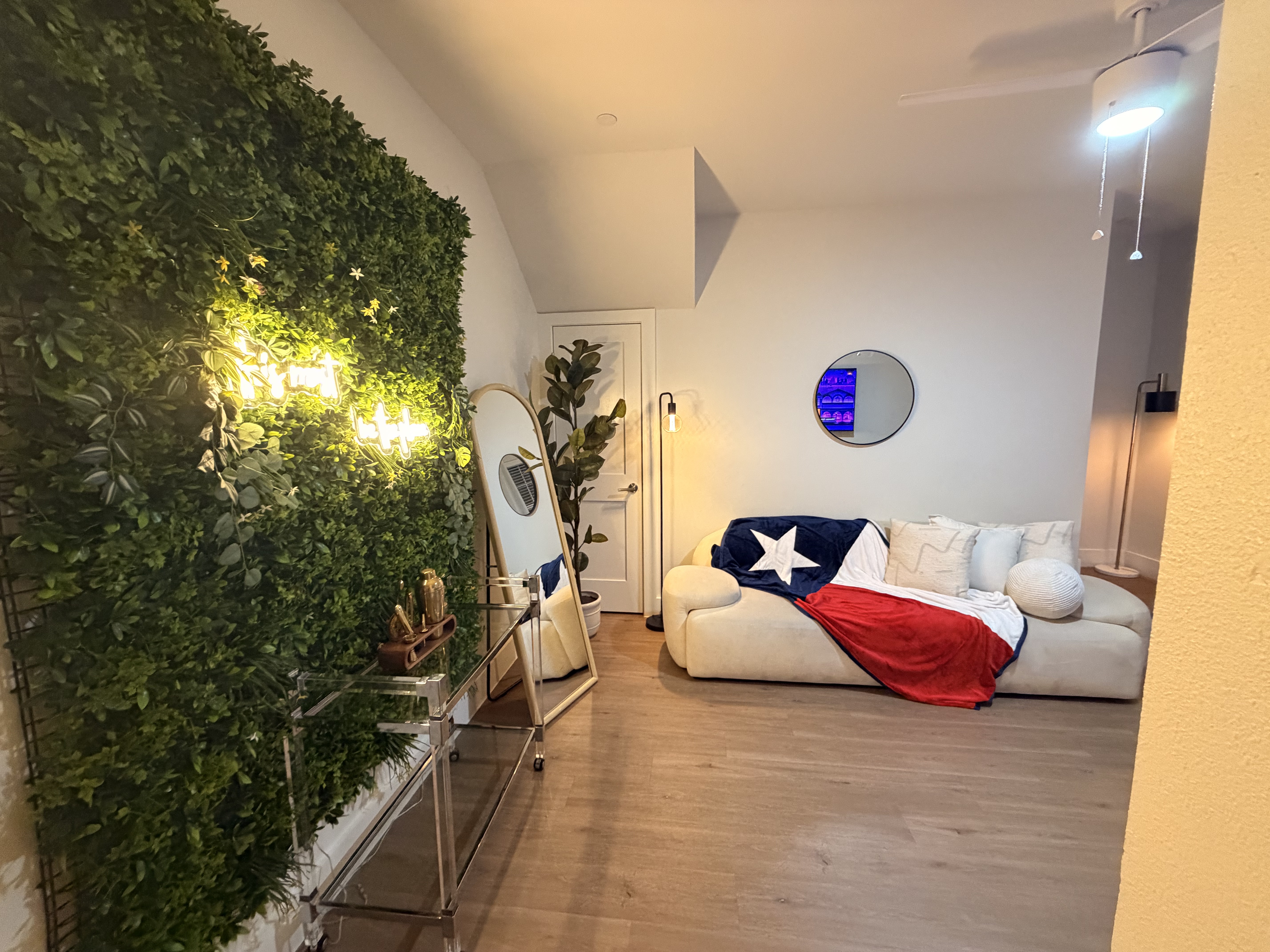 Rooftop Retreat Near Lower Greenville & Downtown