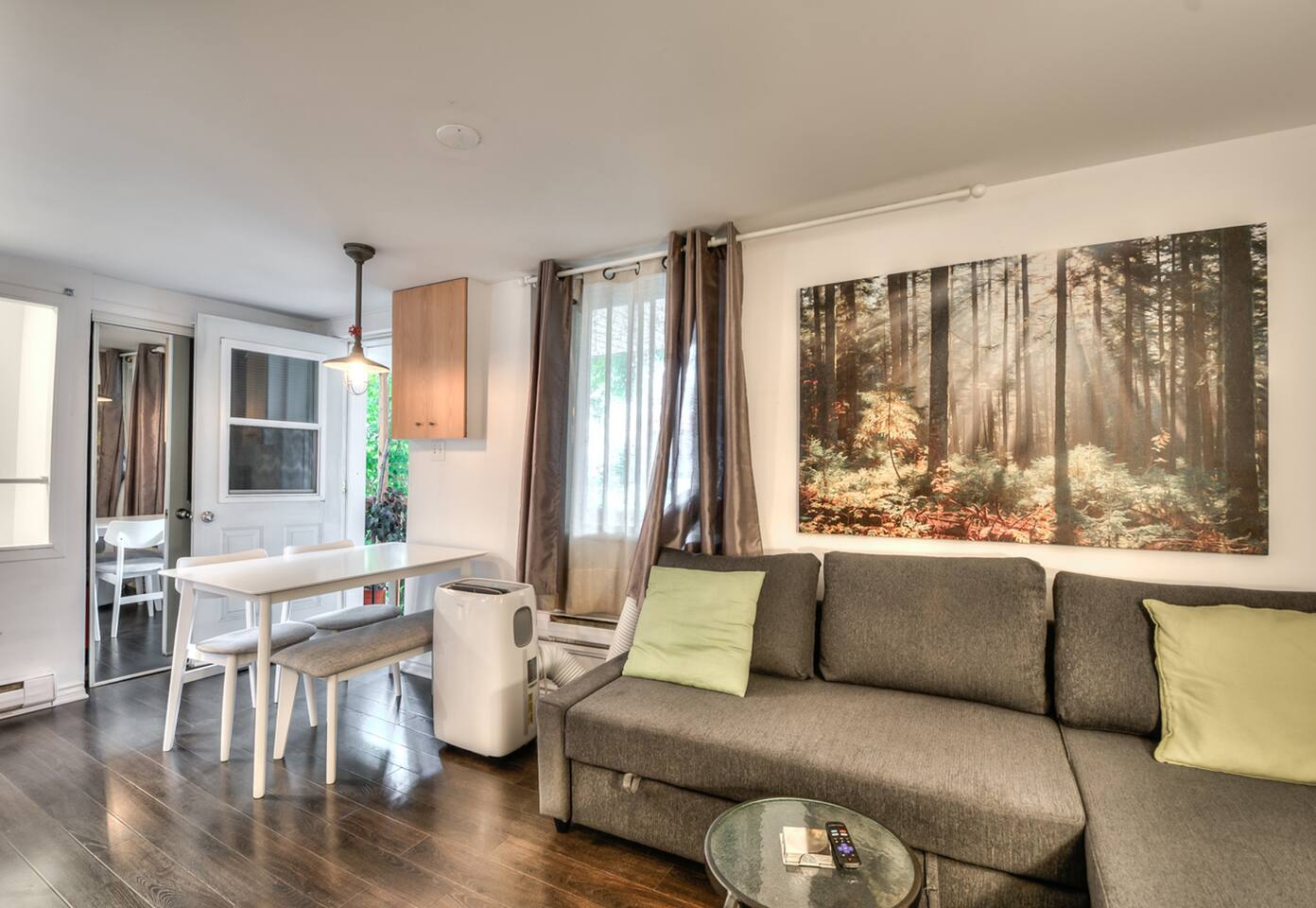 Downtown Montreal Studio