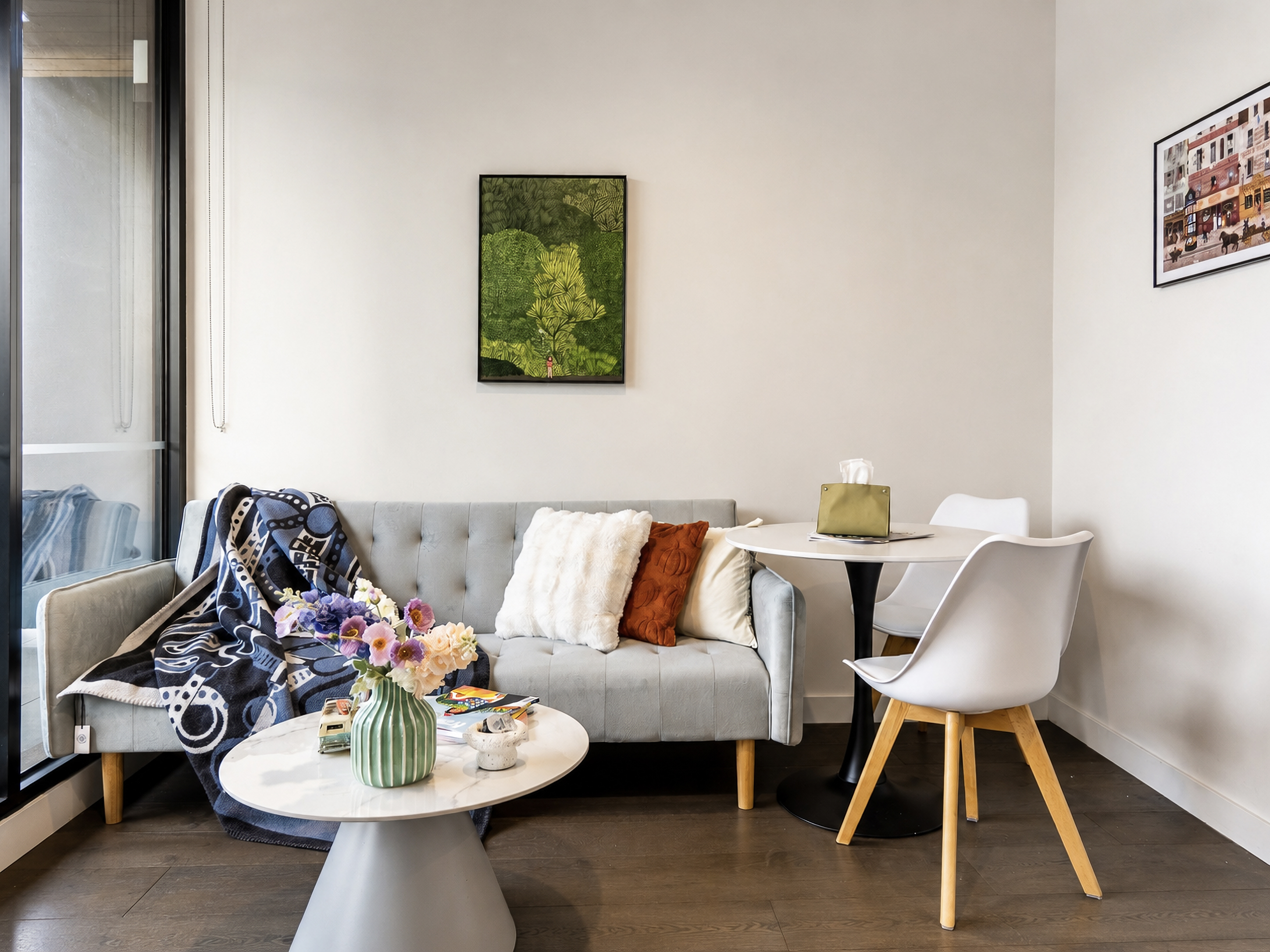 Modern 1 bedroom Hawthorn gym/pool/secure car park