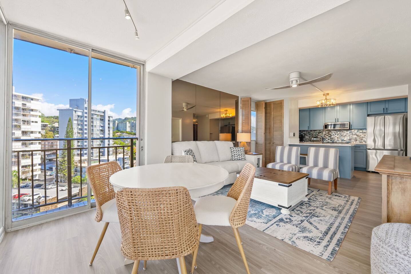 Discover your ideal Hawaiian retreat! This beautifully designed 2-bedroom, 1-bath condo combines comfort, convenience, and stunning views.