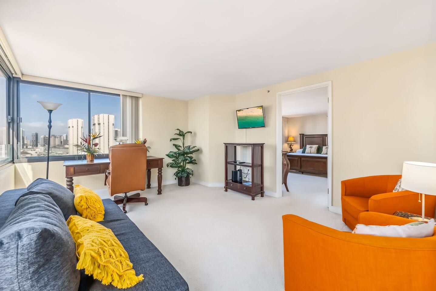 This versatile downstairs office space is perfect for a productive workday or a cozy spot to relax after exploring this is, with plenty of seating and a comfy futon.