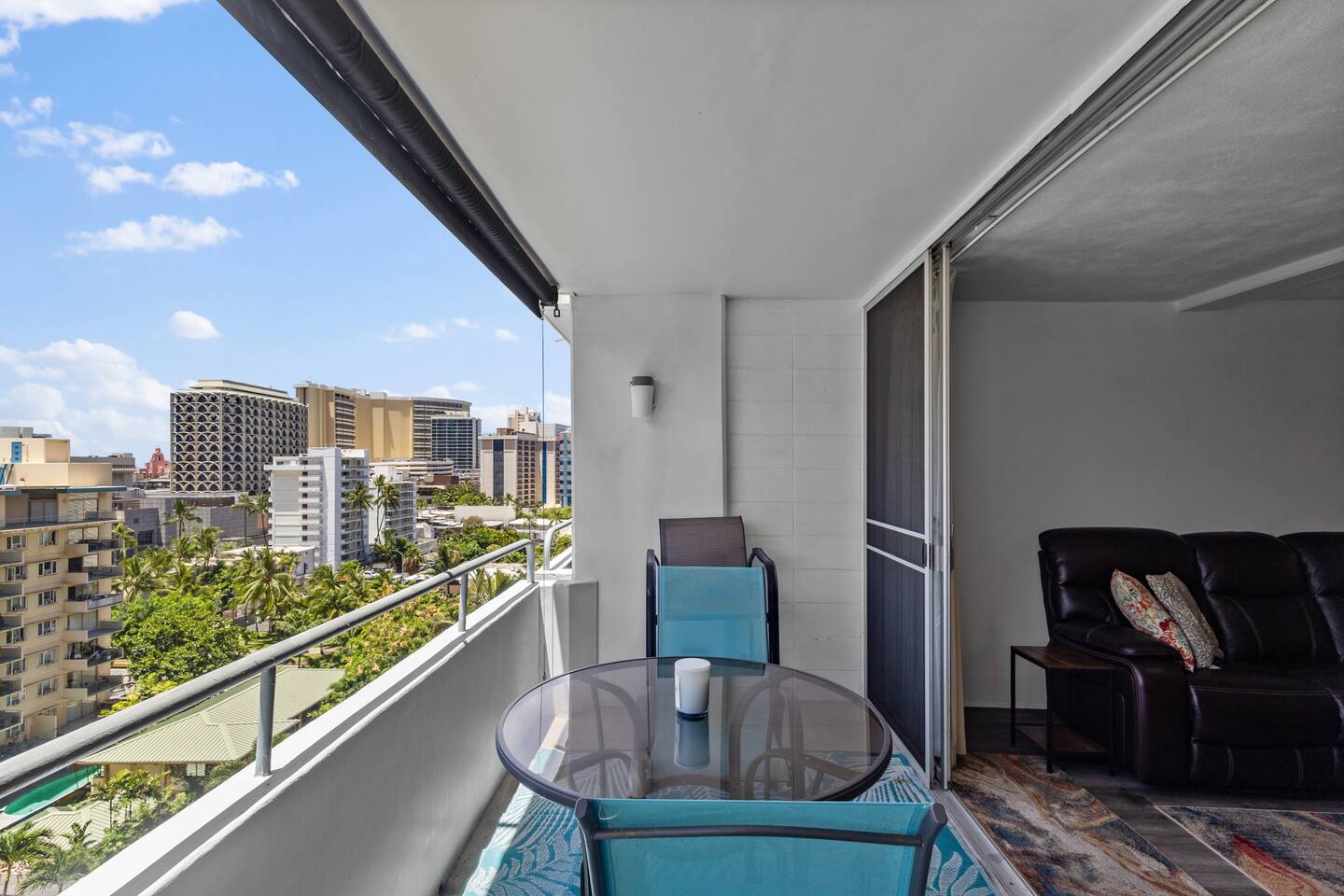 Heart of Waikiki | Kitchen | Free Parking | W/D