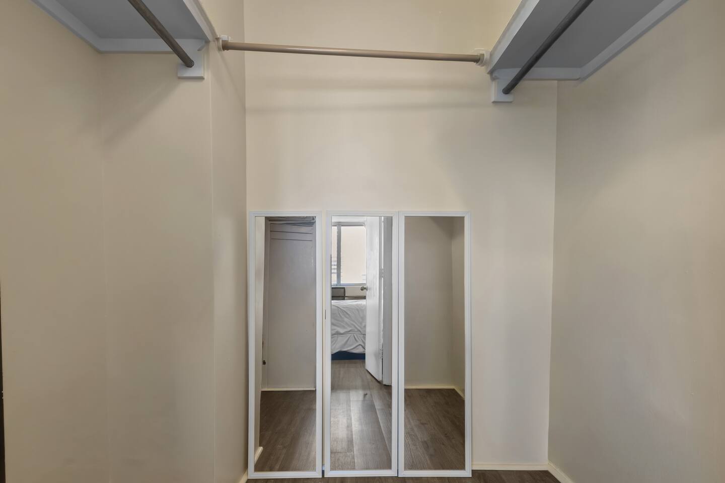 Heart of Waikiki | Kitchen | Free Parking | W/D