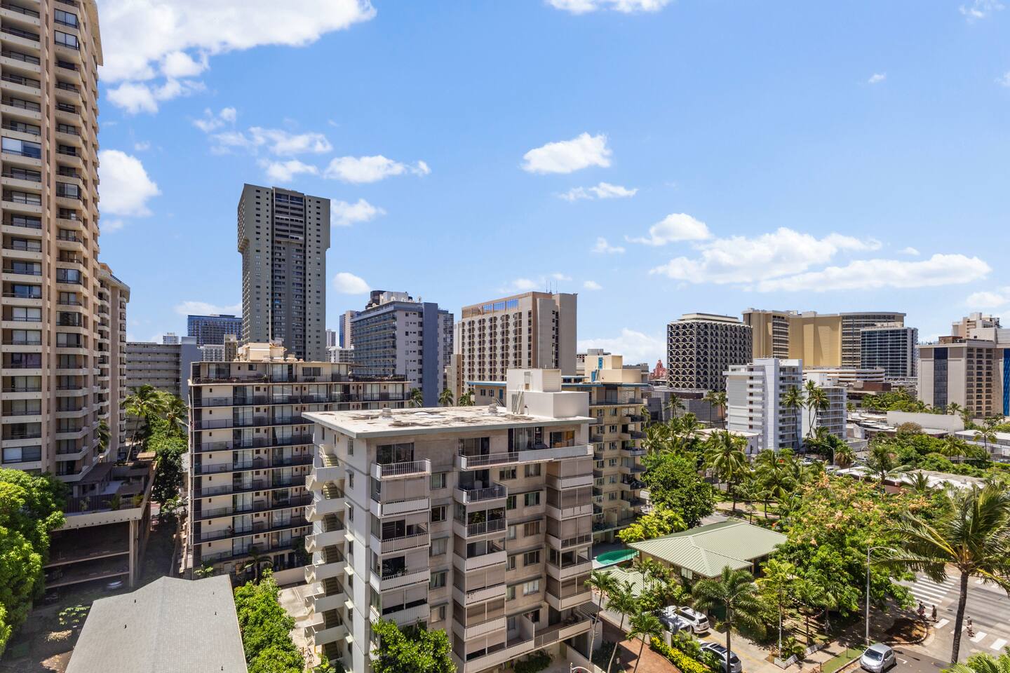 Heart of Waikiki | Kitchen | Free Parking | W/D
