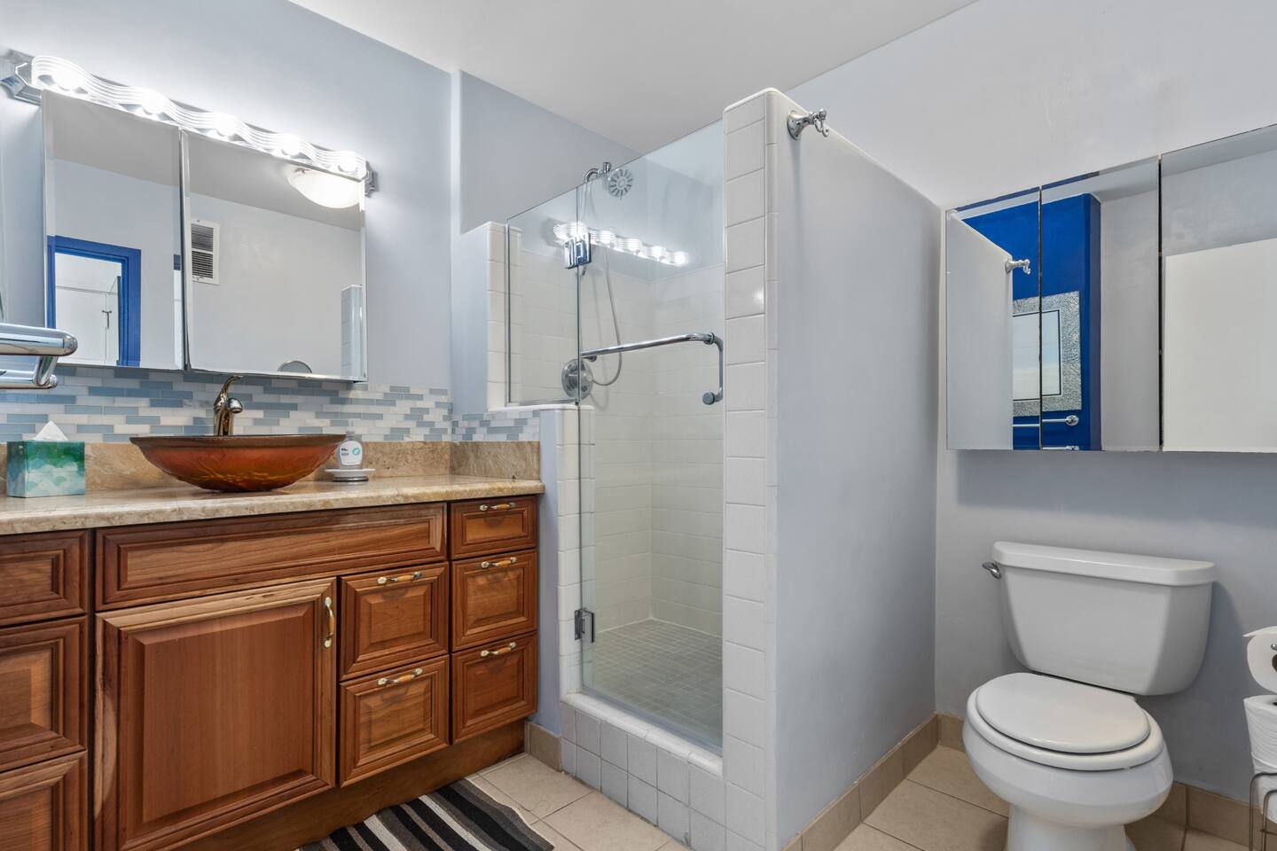 Heart of Waikiki | Kitchen | Free Parking | W/D