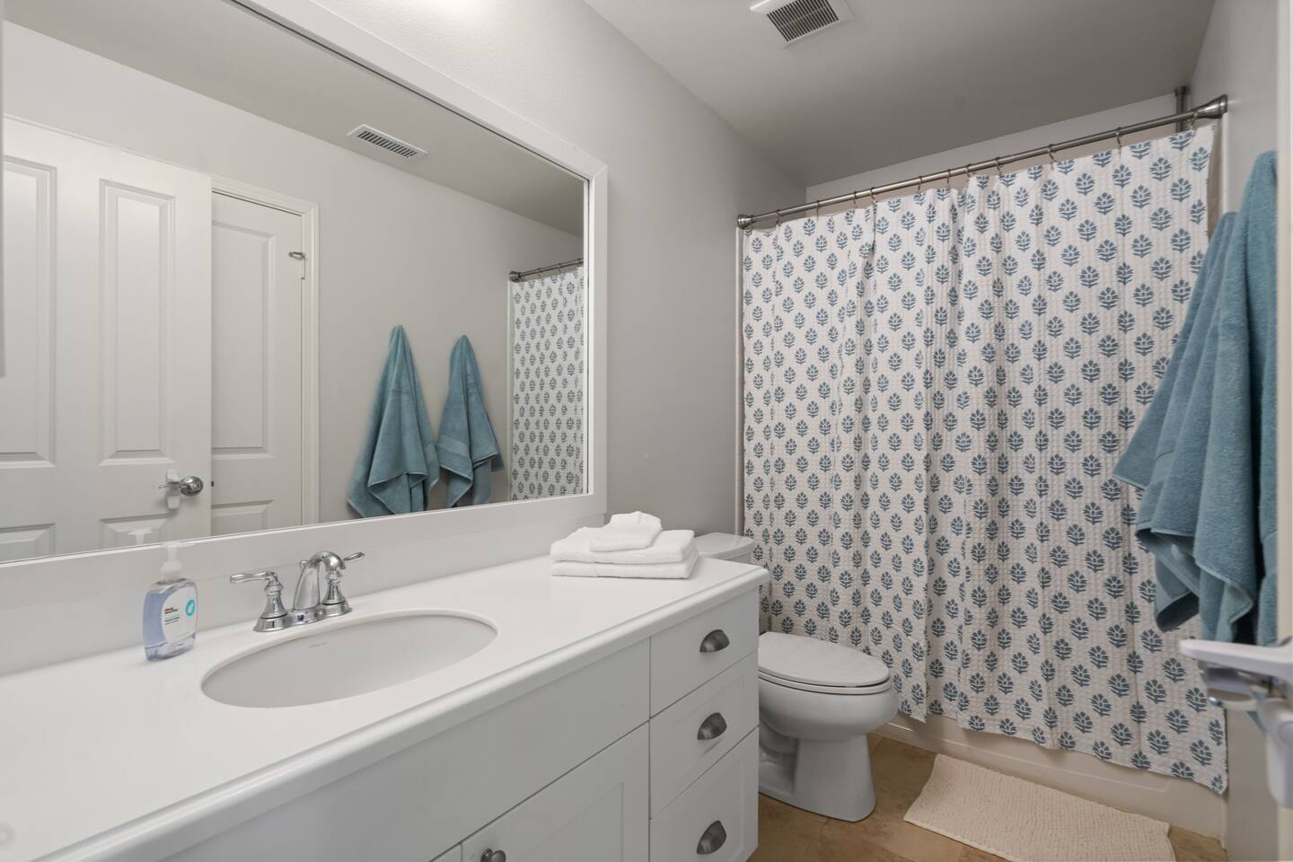 This modern bathroom adds a touch of vacation luxury to your island stay.