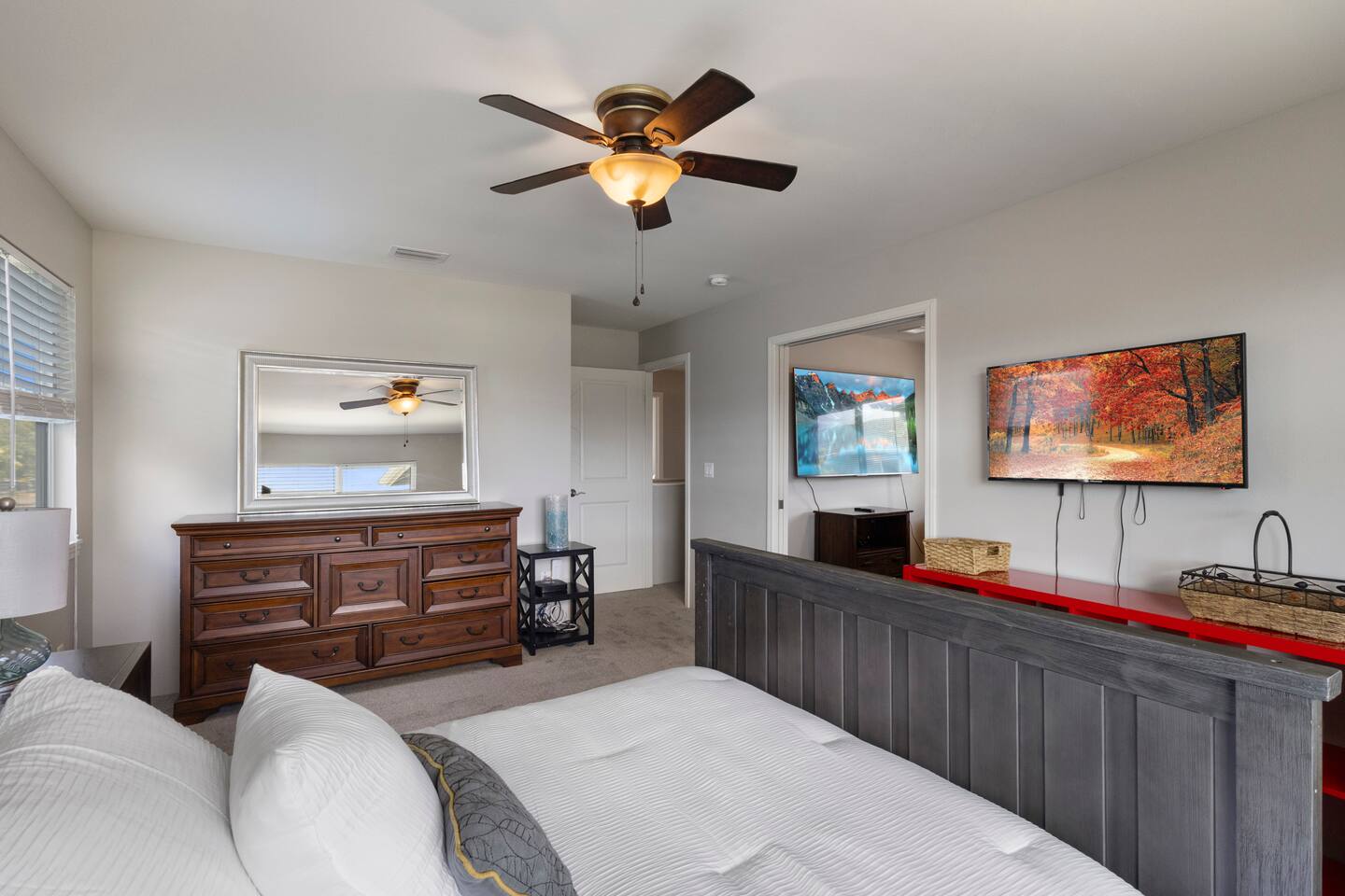 Make yourself at home in the master bedroom, furnished with everything you need for your vacation home.