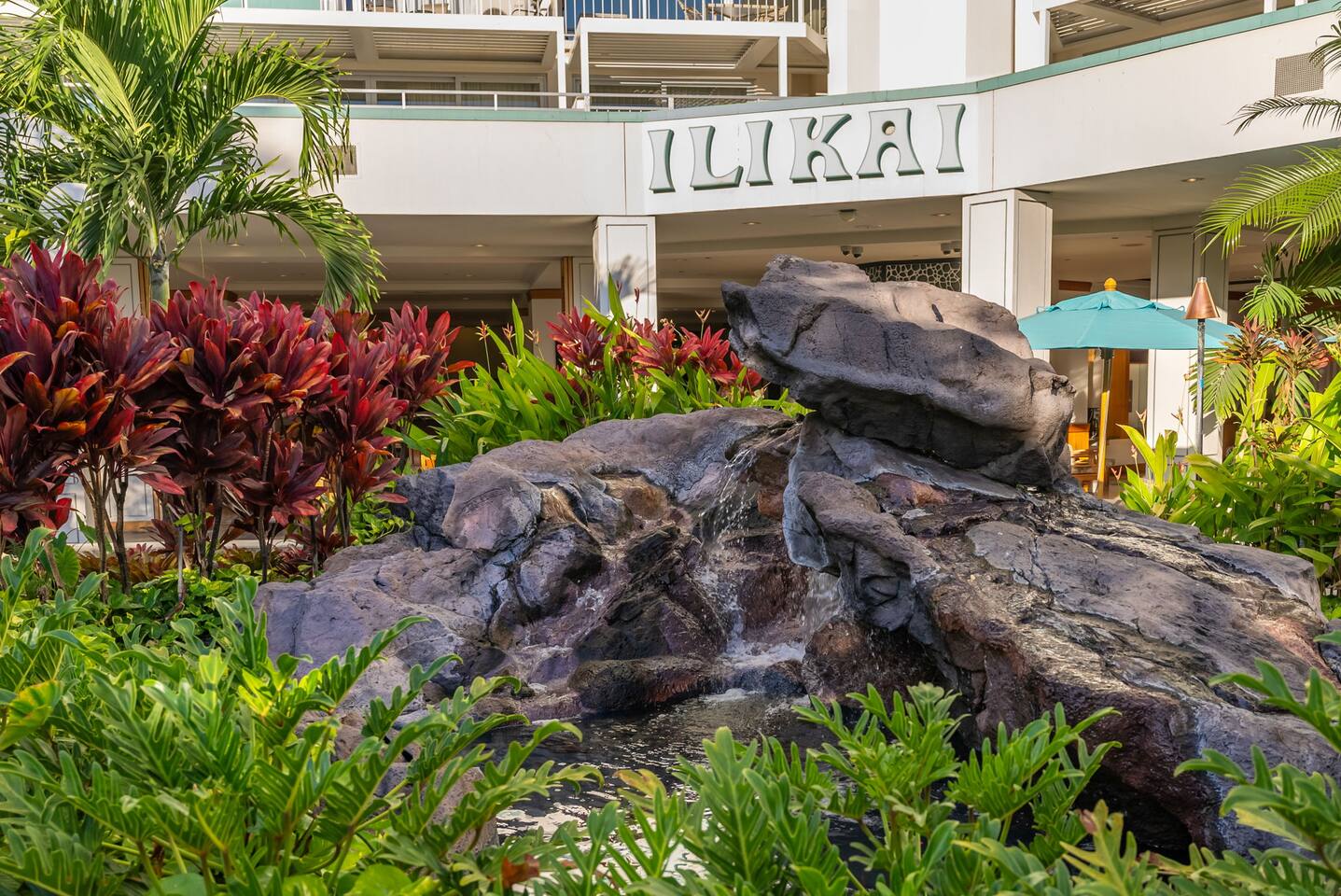 Nature meets architecture arrive to the soothing sounds of water and a lush tropical welcome