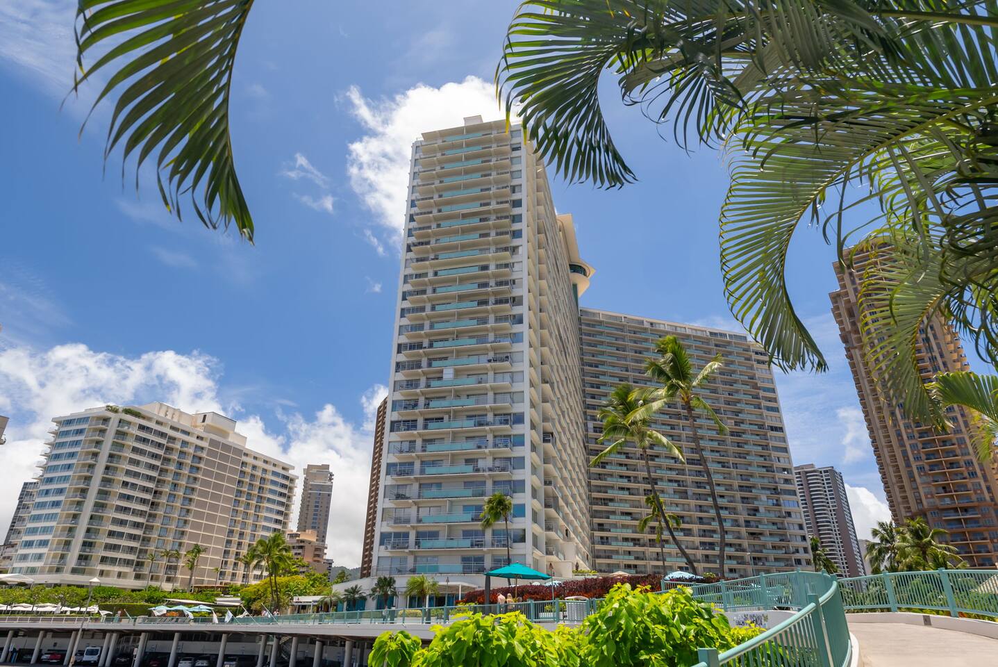 From morning strolls to sunset views, this tropical haven is your family’s next favorite memory.