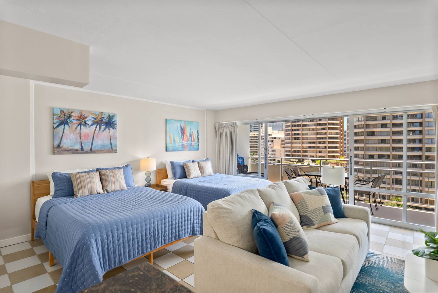 ★"Everything was easy to find, the room itself was very spacious and clean"★
