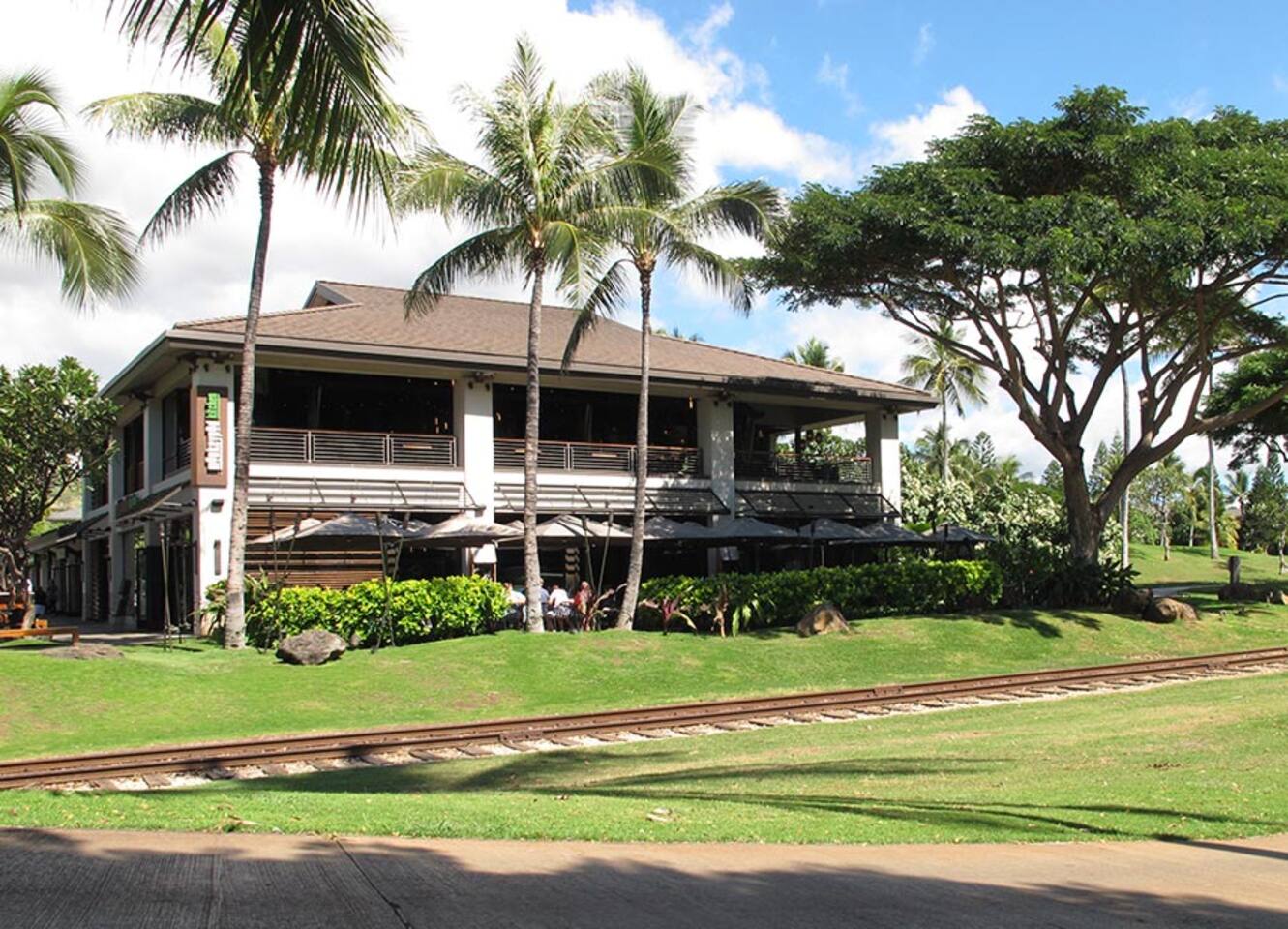eautifully maintained townhouse in a peaceful Ko Olina neighborhood