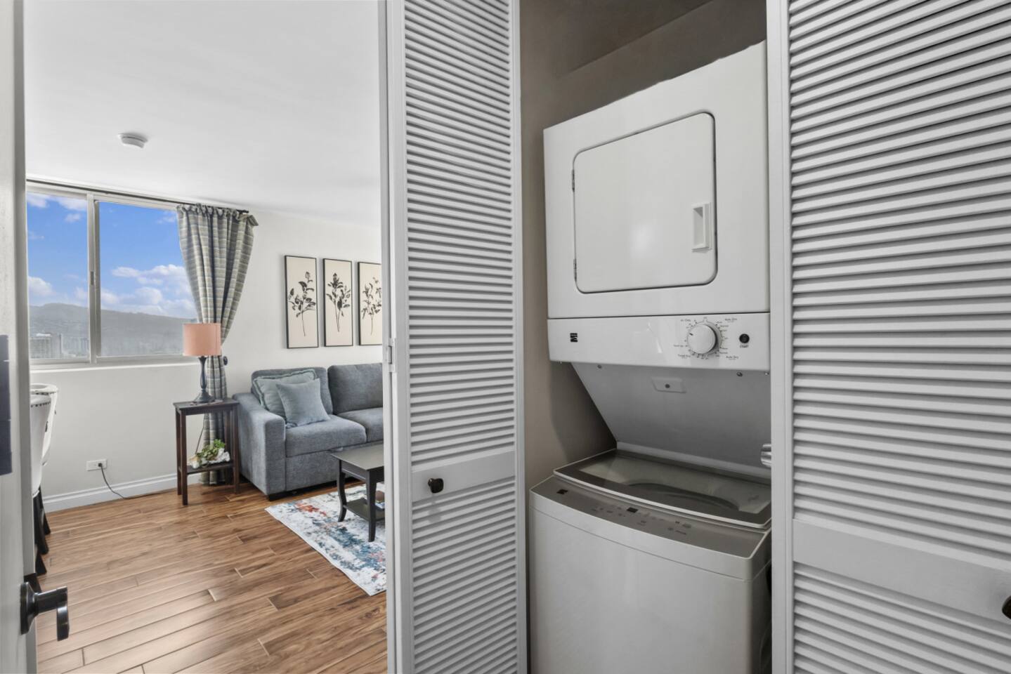 Laundry day? No problem - enjoy the comfort of having an in-unit washer and dryer!