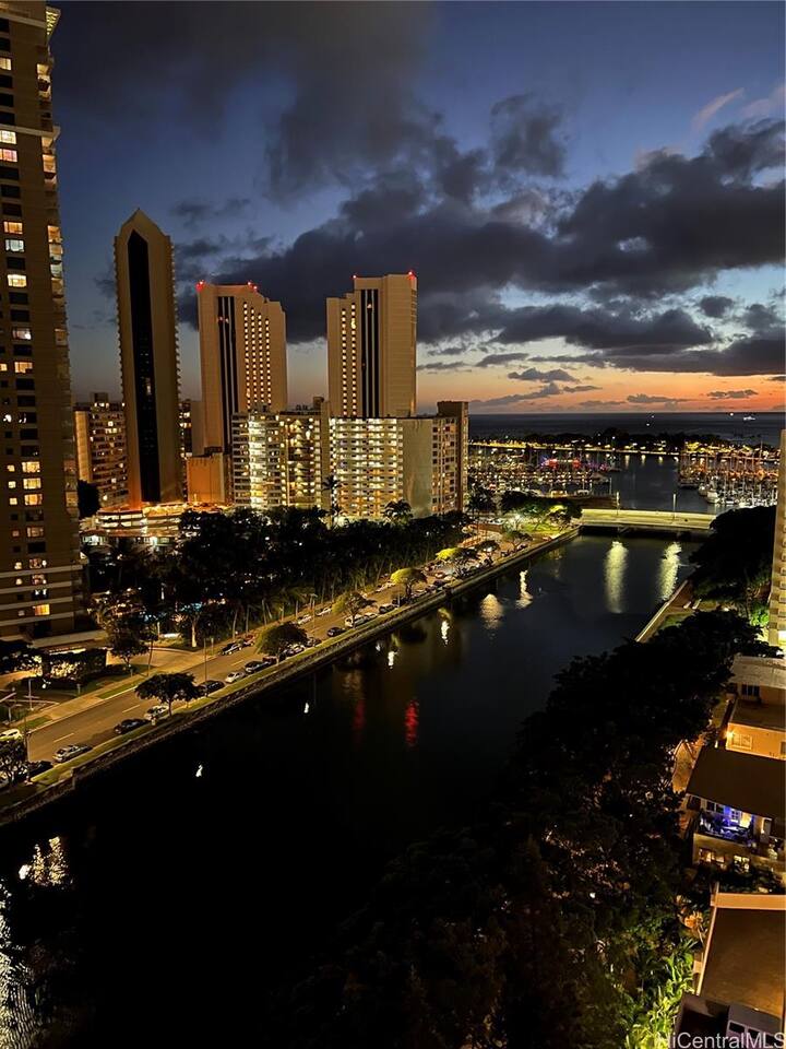 This dreamy dusk view captures Ala Moana's magic.