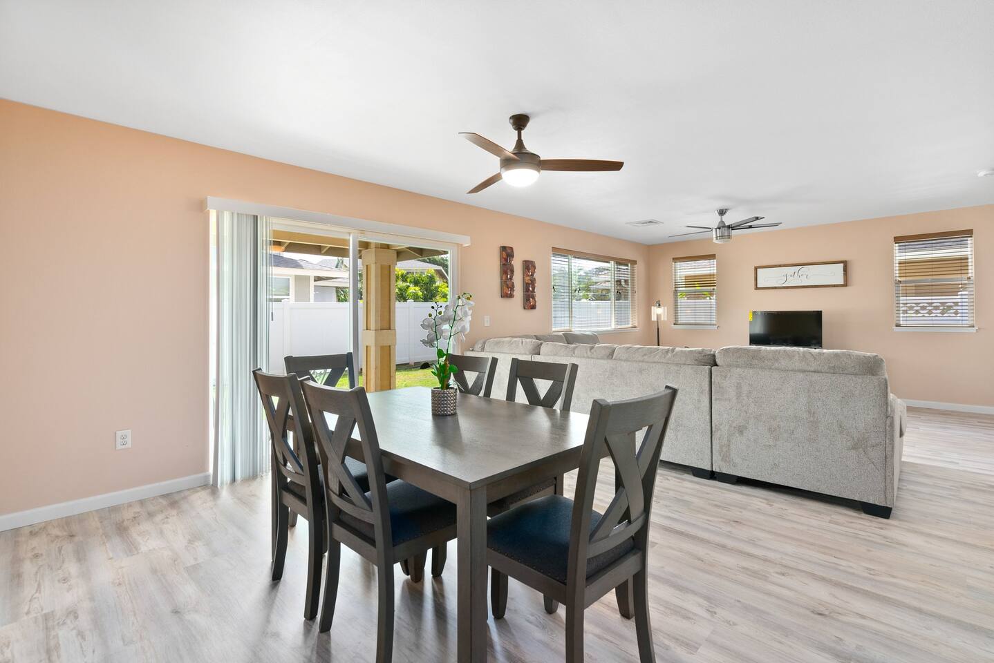 Modern Island Home - W/D, Workspace, A/C
