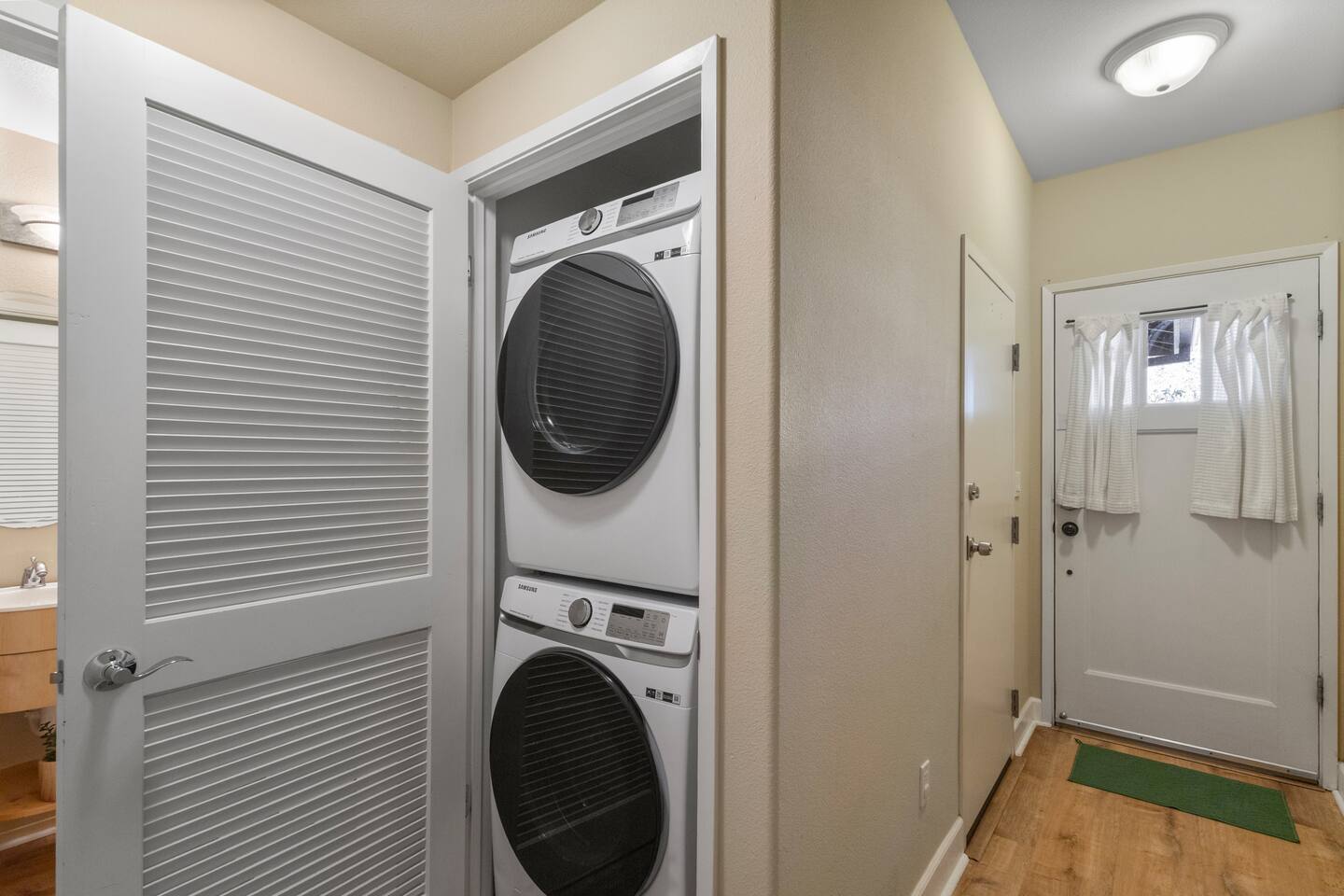 Ko Olina Townhome - Garage, W/D, Amenities