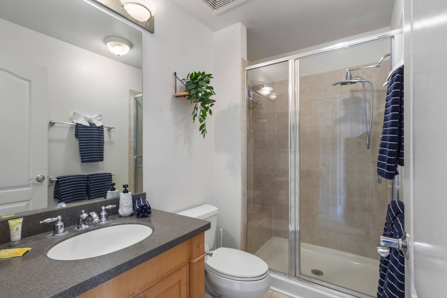Ko Olina Townhome - Garage, W/D, Amenities