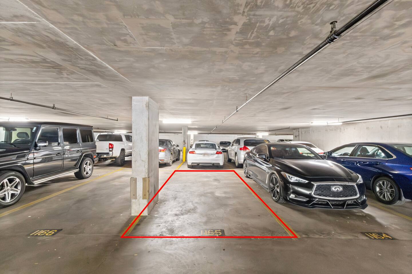 Skyline Access w/ Pearl Views - W/D, Parking, A/C