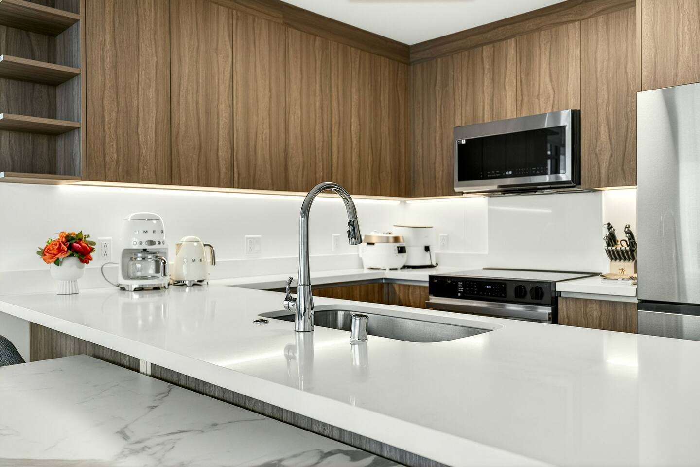 High-Rise Retreat | Panoramic Ocean & City Views