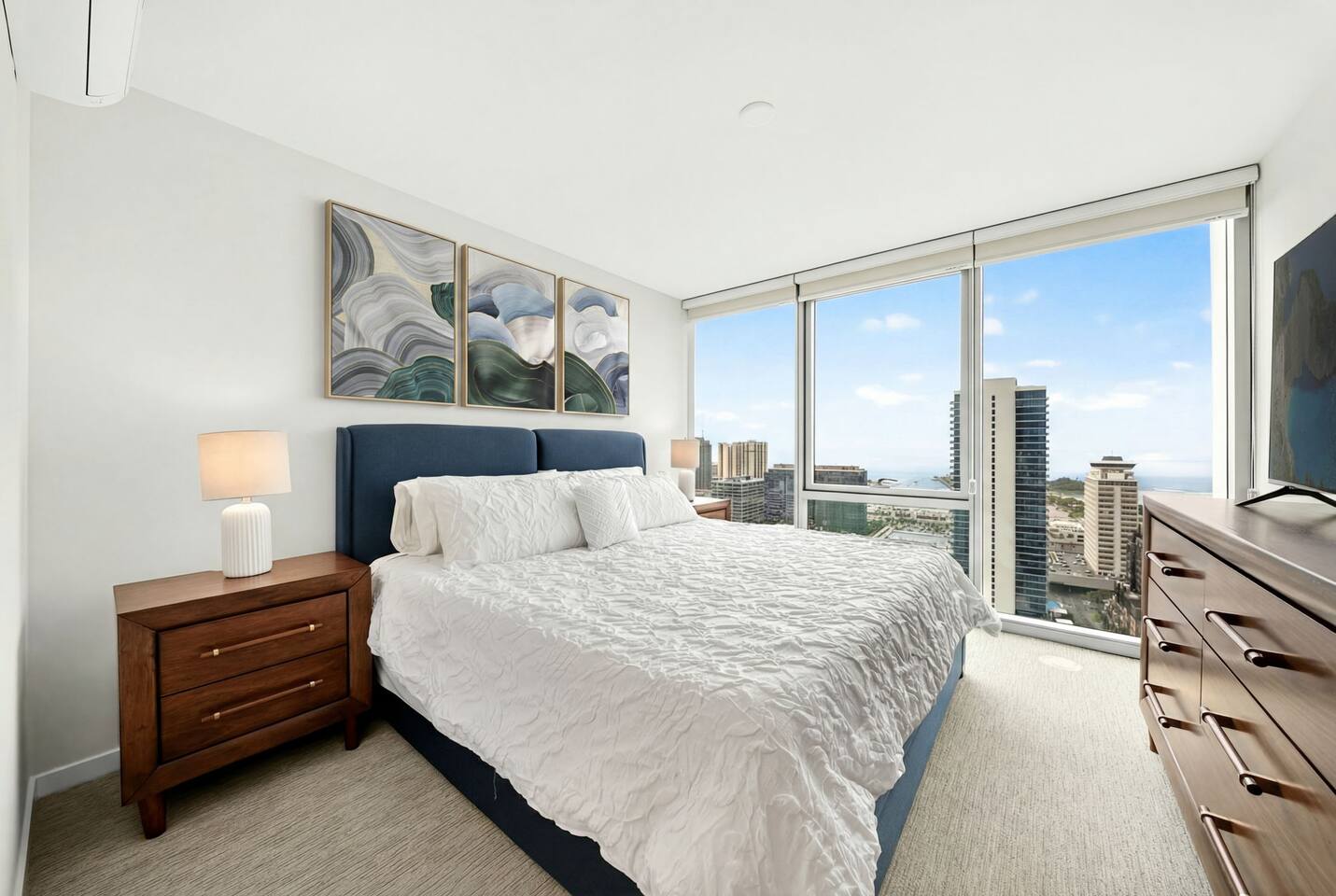 High-Rise Retreat | Panoramic Ocean & City Views