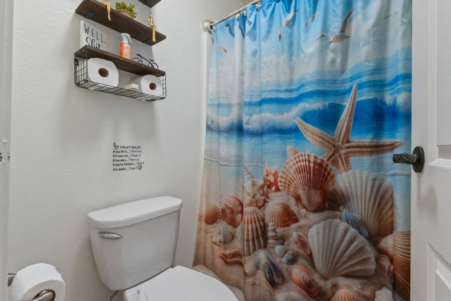 Relaxed Kaneohe Retreat | Carport, AC, W/D