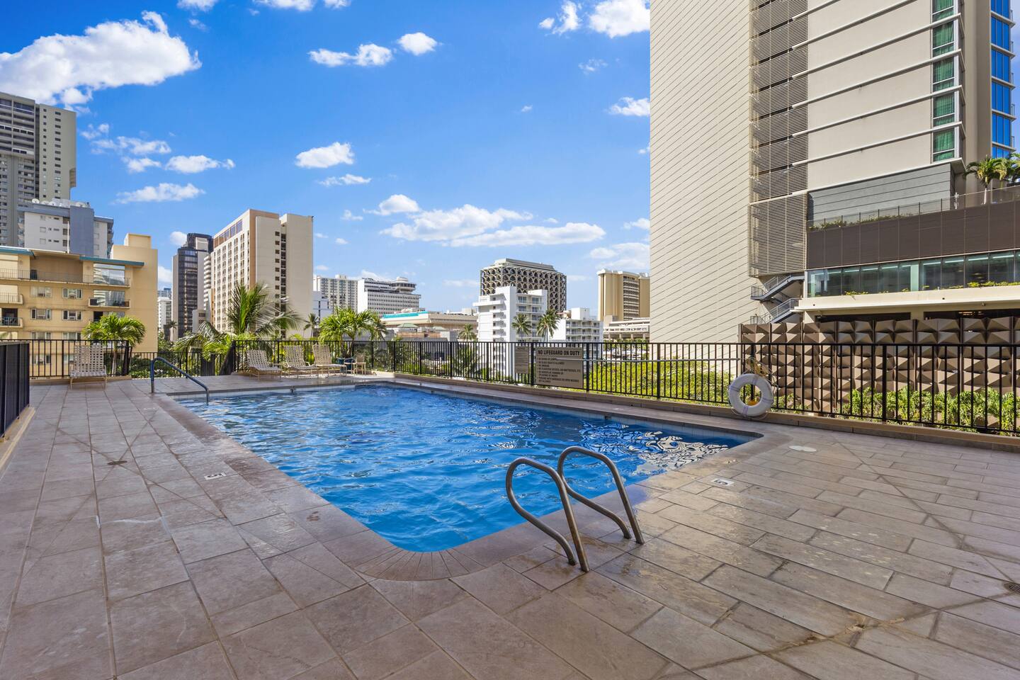 Waikiki Hideaway