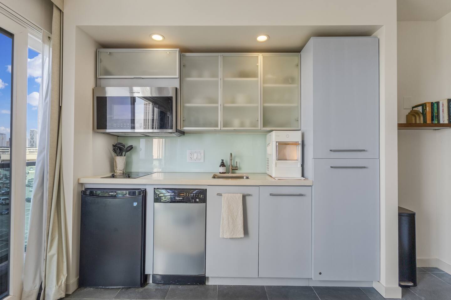 Ala Moana 1 Bedroom
