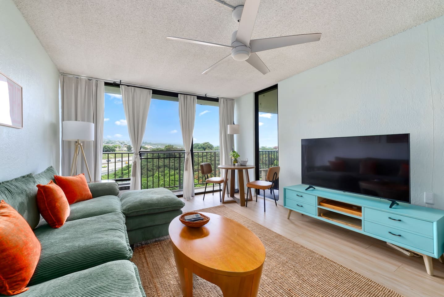 Sunlit Retreat | Views, Full Kitchen, W/D