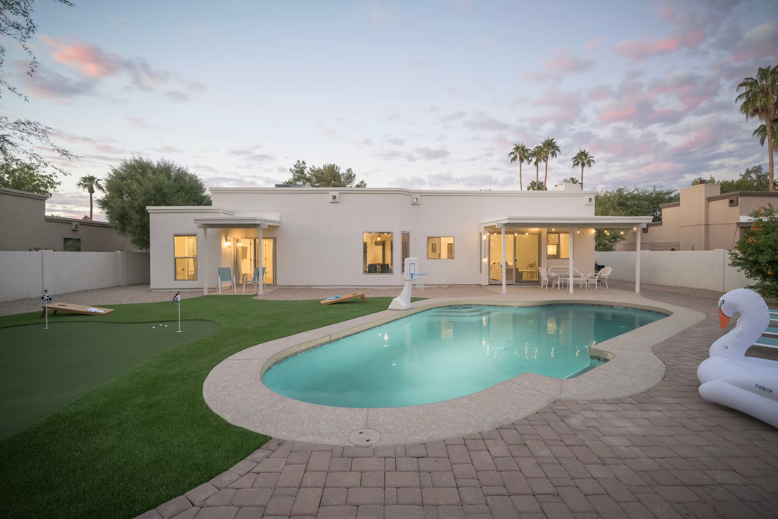 Desert Bliss Villa- Pool, Putting Green, & Games