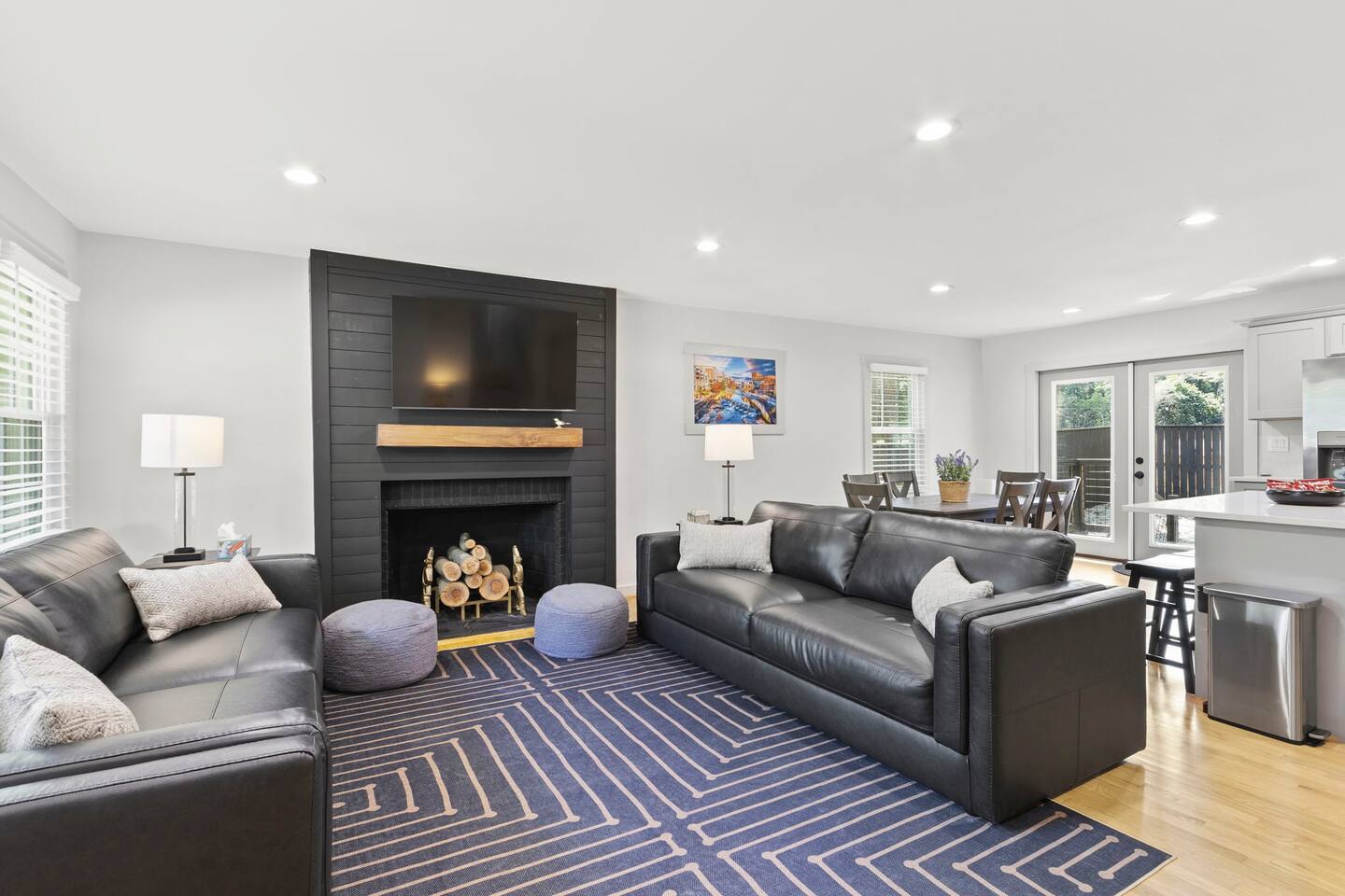 4BR/3BA Modern GVL Retreat | Fire Pit + Fence