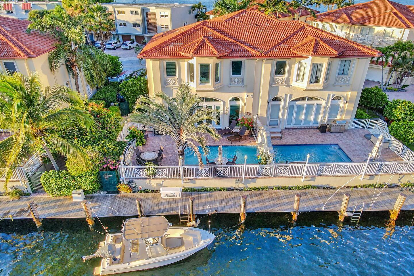 Best Lux Home With Games/Concierge 10 Min 2 Beach!