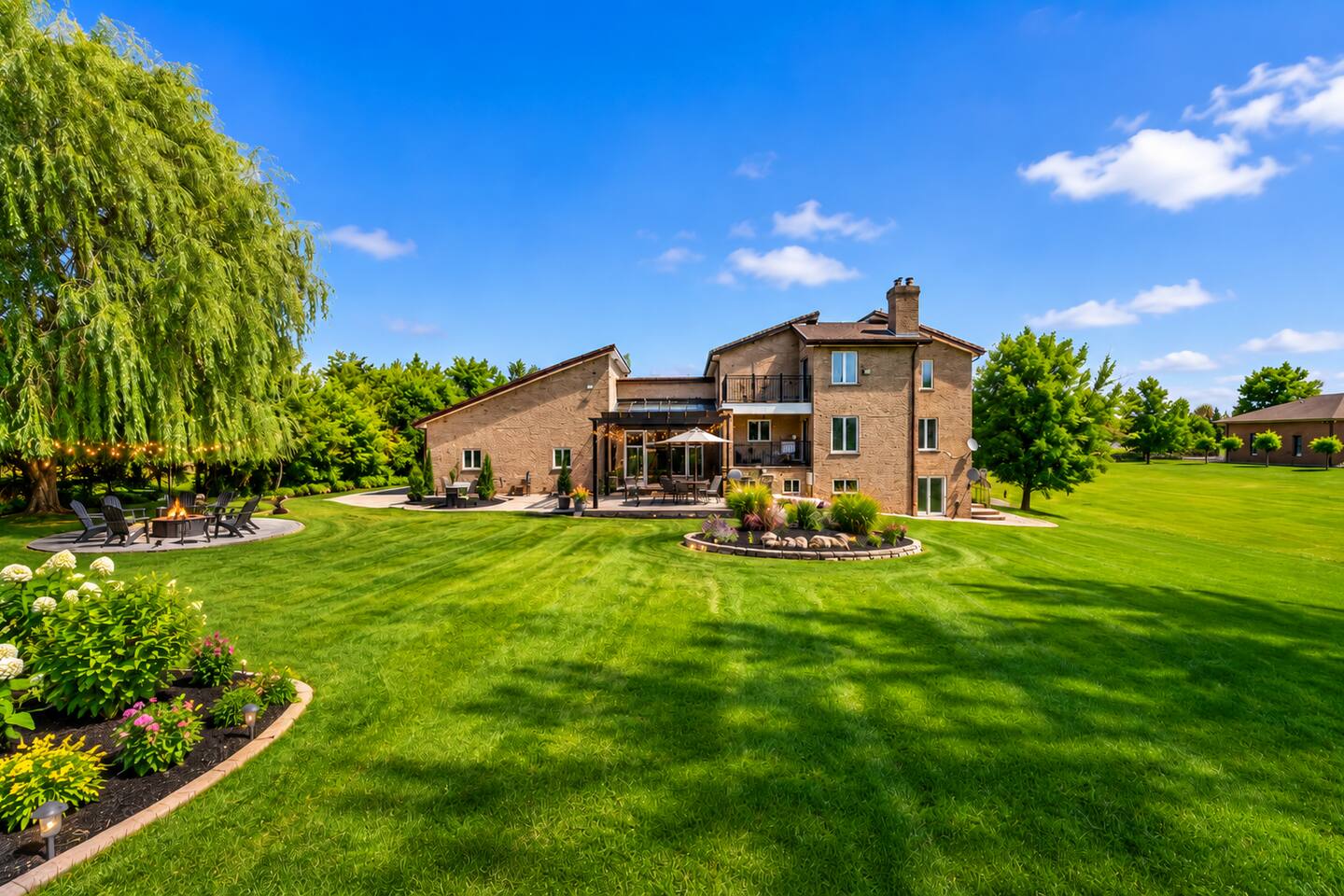Private Estate for Large Groups | 8BR | Sleeps 16+
