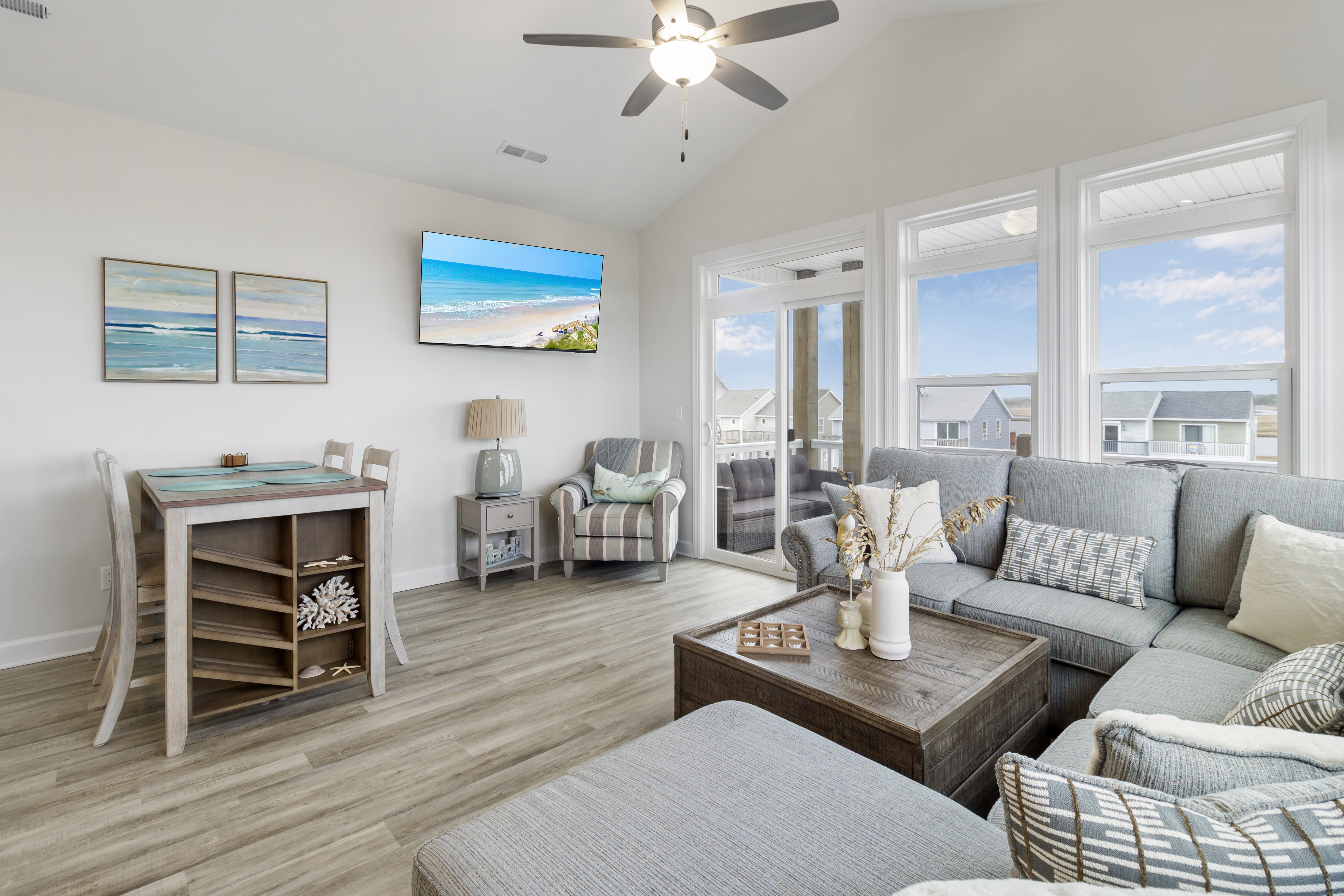 New Super Host Listing | New Build + Island Views!