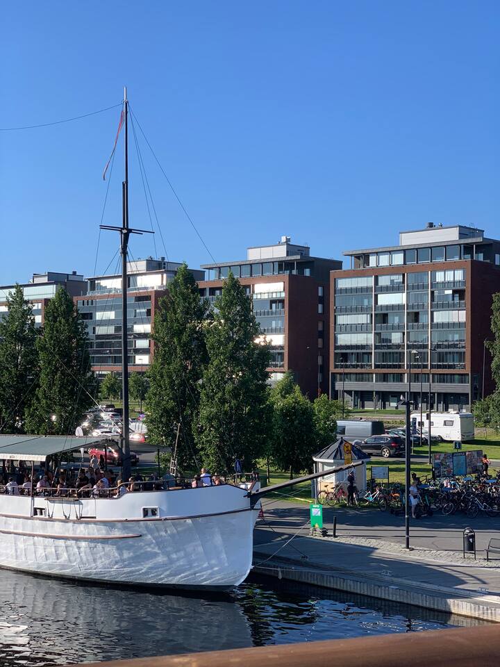 Kolmio,sauna,iso parveke Satama/Paviljonki alue