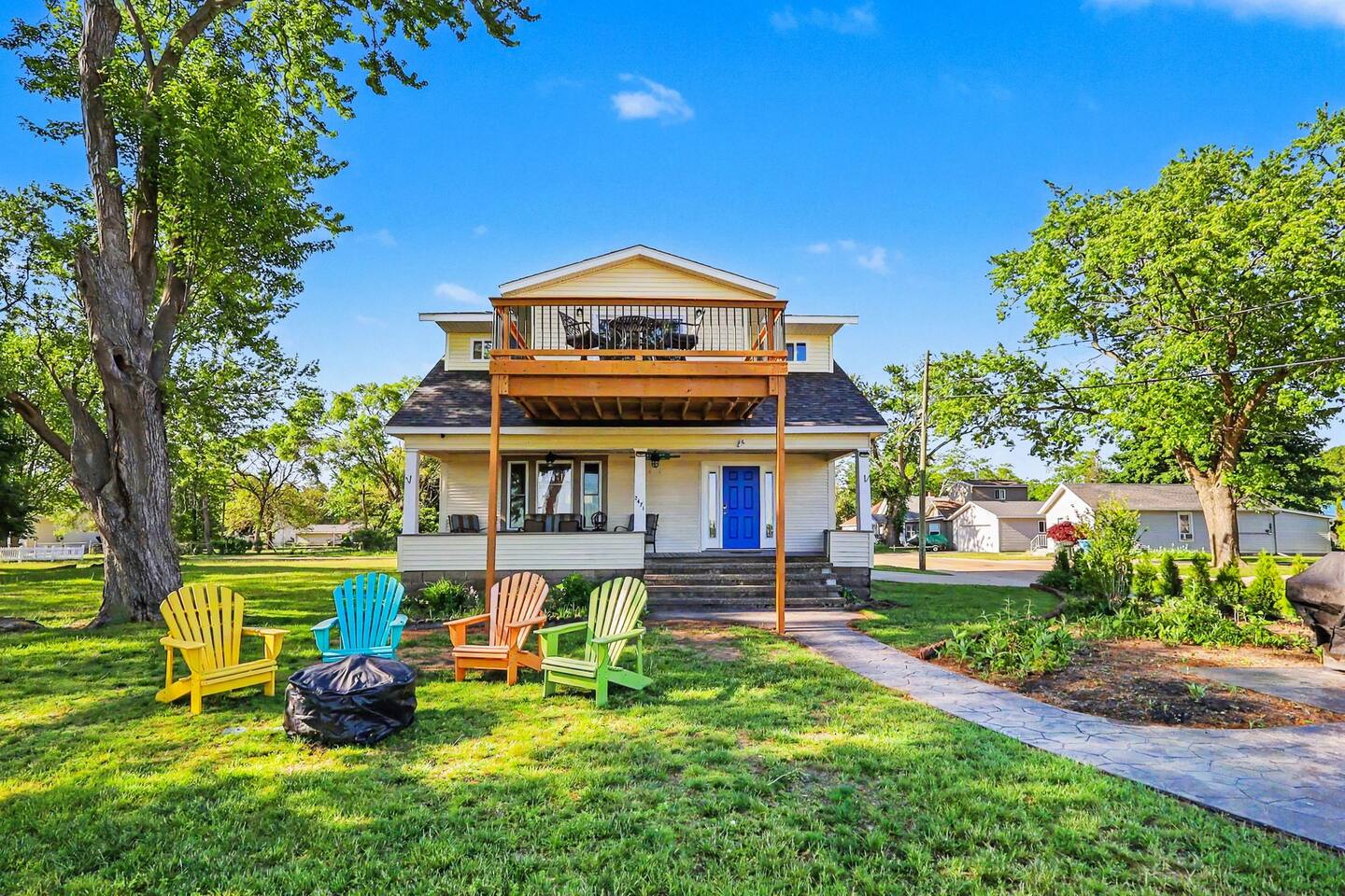 Hilltop lakeview retreat, an elevated experience!