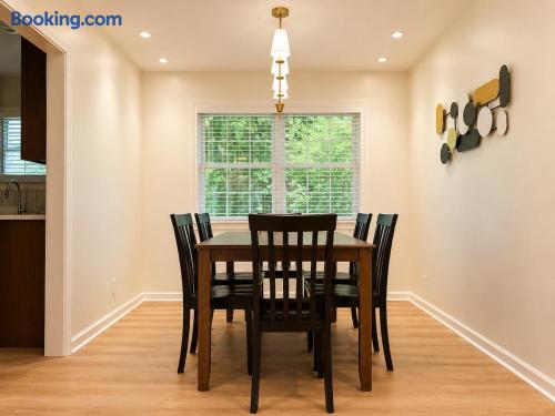 Outerlincoln Retreat | 3BR/2.5BA Newburgh Home