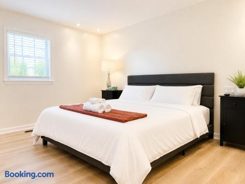 Outerlincoln Retreat | 3BR/2.5BA Newburgh Home